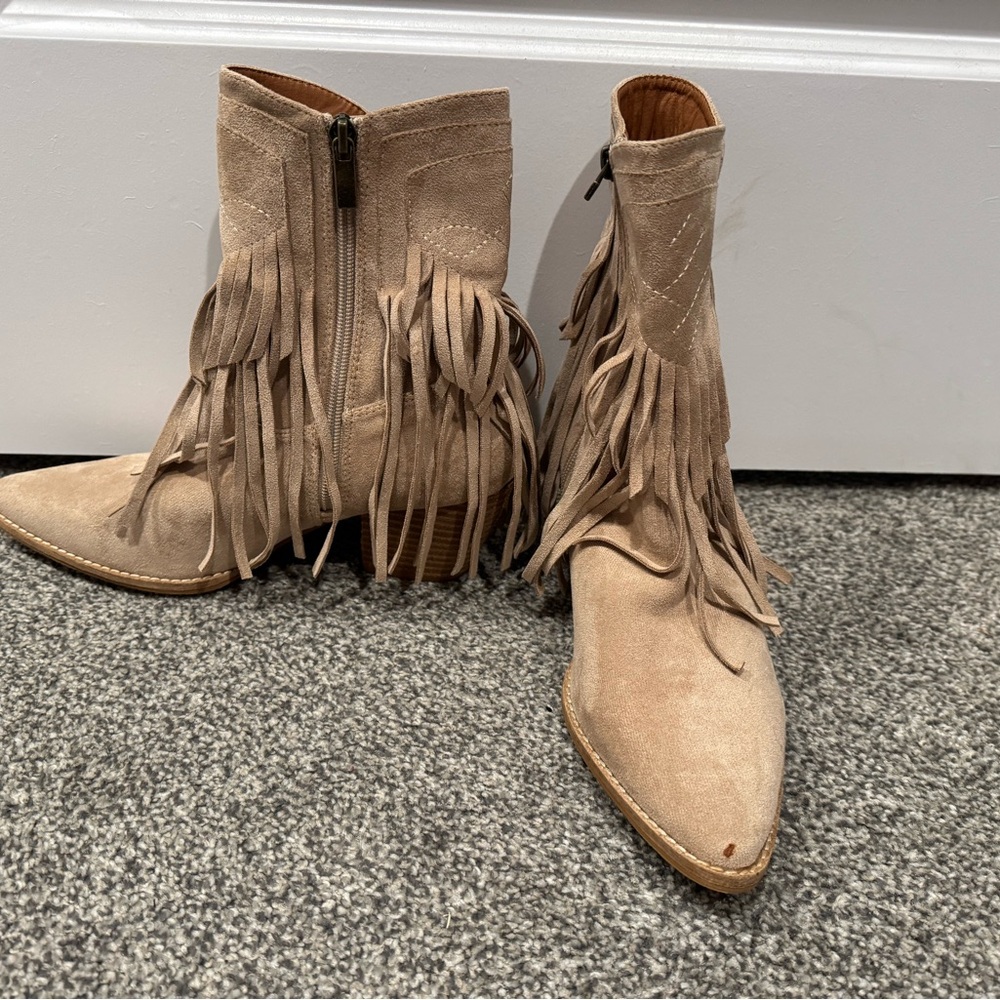 Women’s booties